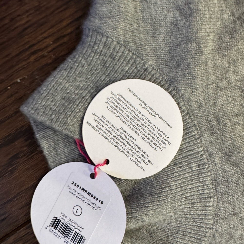 From Future Gray and Yellow 100% cashmere Chevron Sweater - Picture 2 of 2
